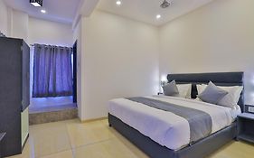 Nova Hotel New Crossroad